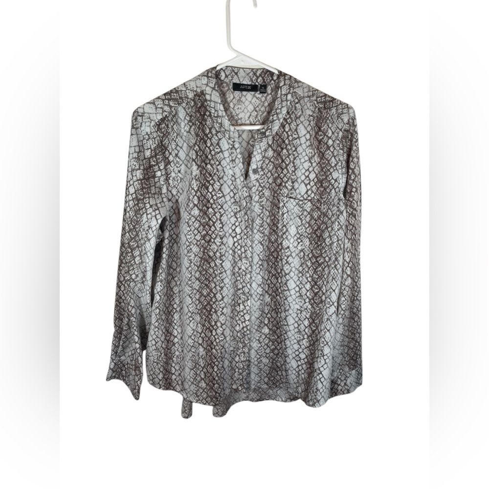 Apt. 9 Long Sleeve Button Down Snake Tunic Blouse